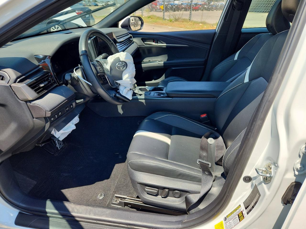 2025 TOYOTA CAMRY