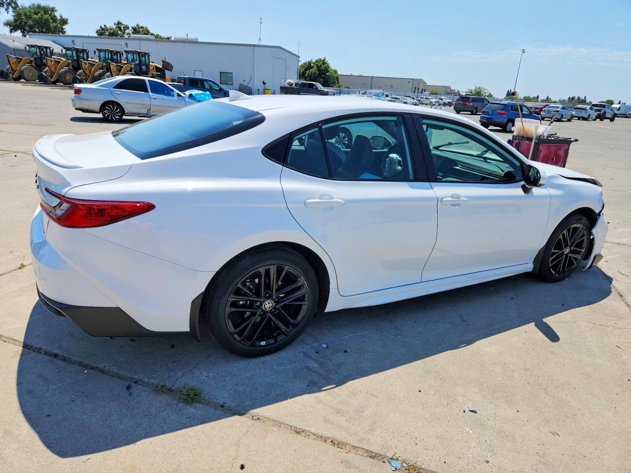 2025 TOYOTA CAMRY