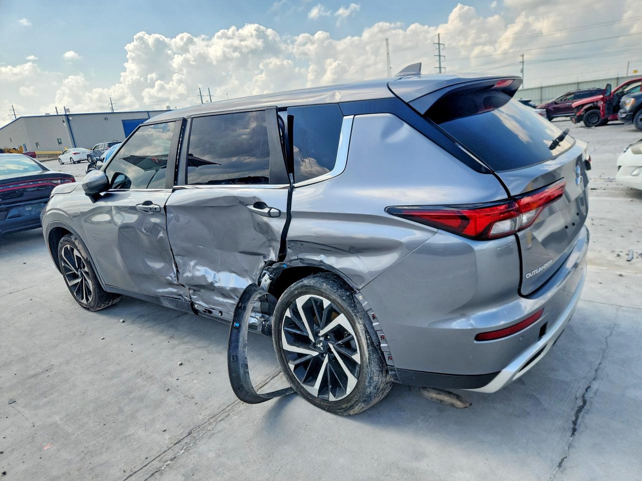 2023 MITSUBISHI OUTLANDER