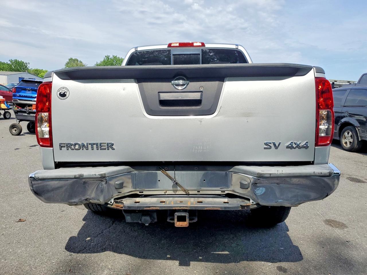2017 NISSAN FRONTIER