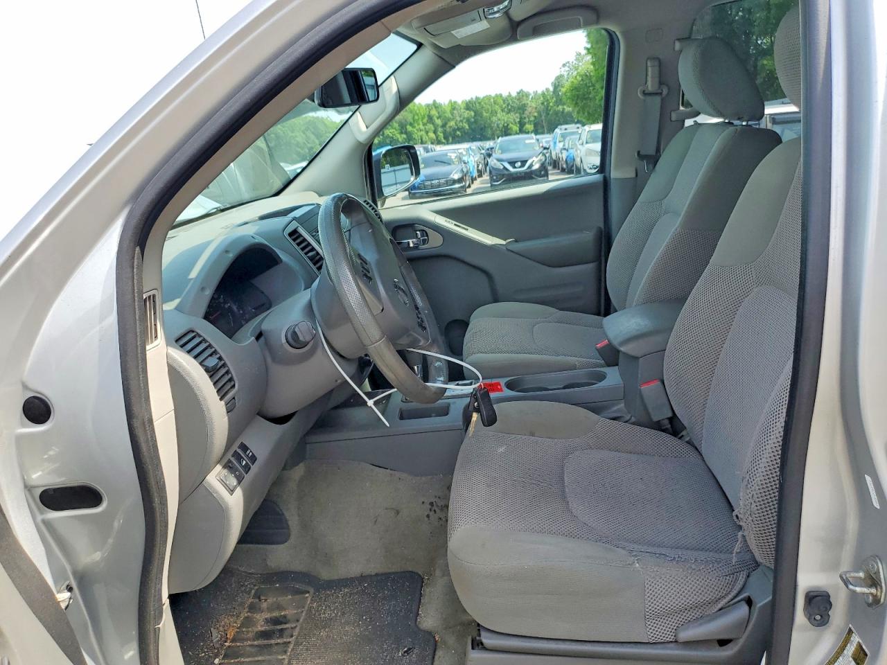 2017 NISSAN FRONTIER
