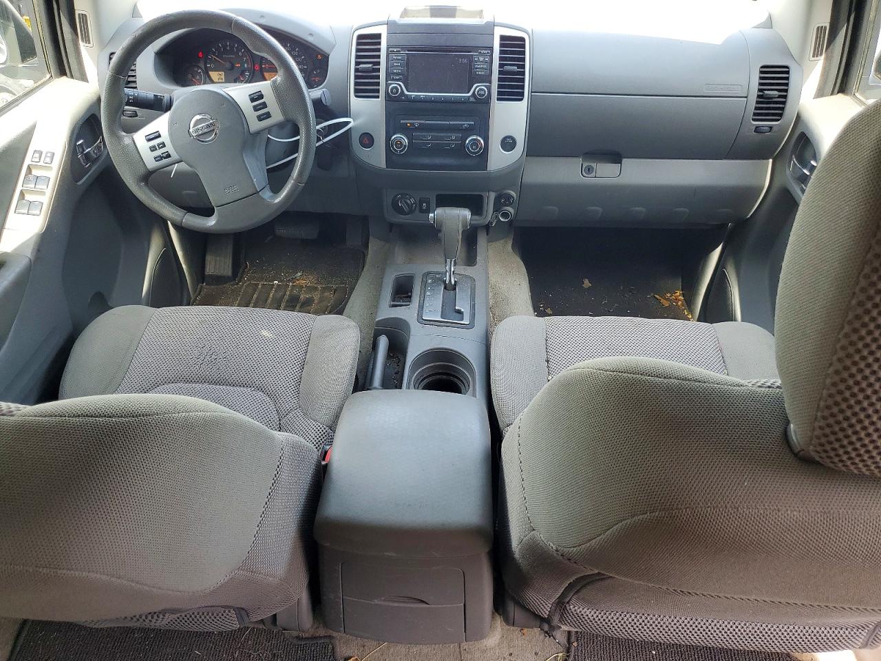 2017 NISSAN FRONTIER