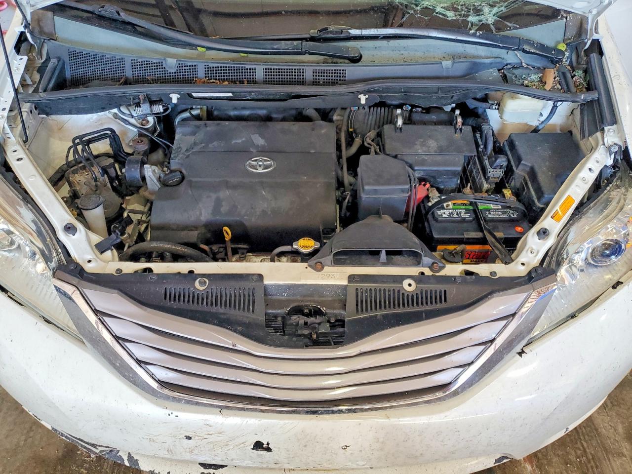 2015 TOYOTA SIENNA
