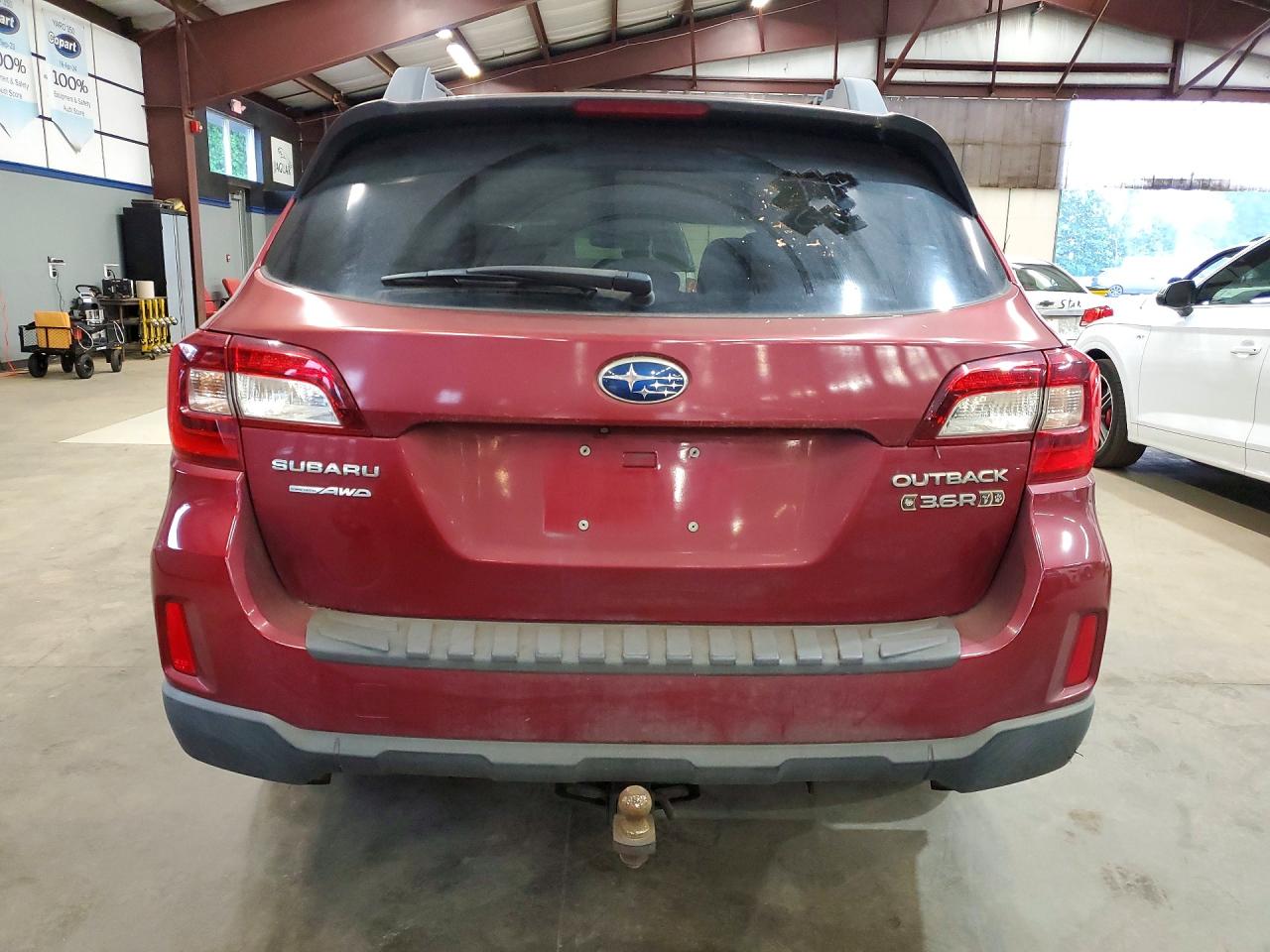 2015 SUBARU OUTBACK