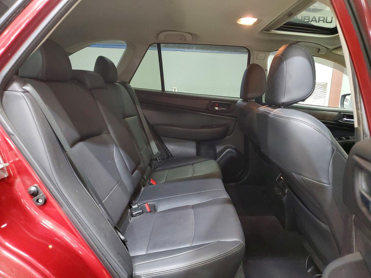2015 SUBARU OUTBACK
