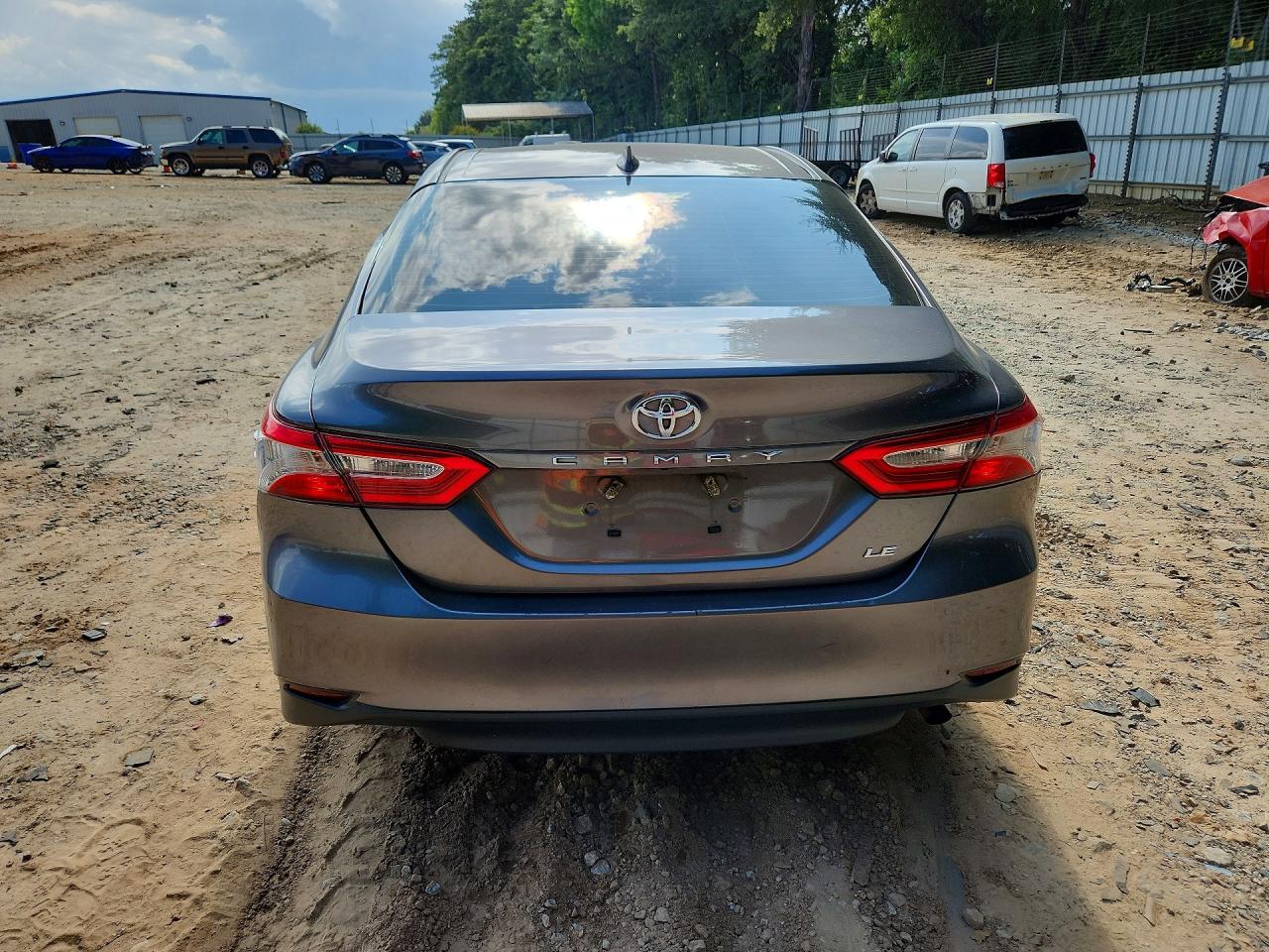 2019 TOYOTA CAMRY