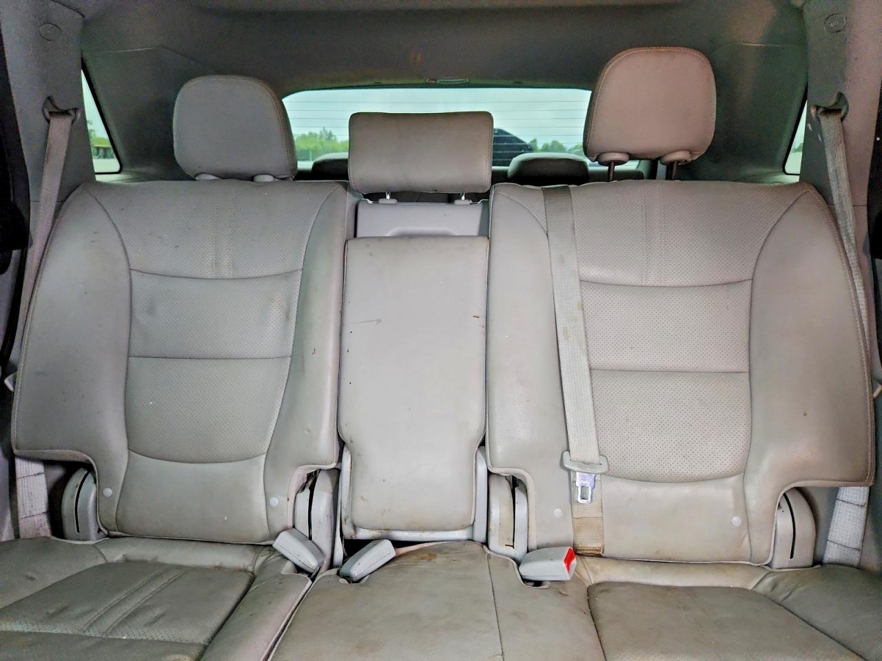 2011 KIA SORENTO