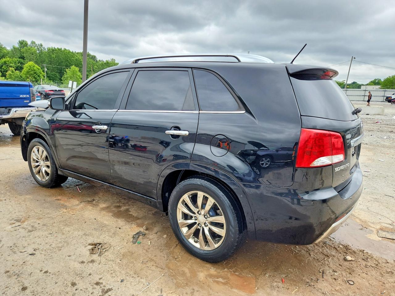 2011 KIA SORENTO