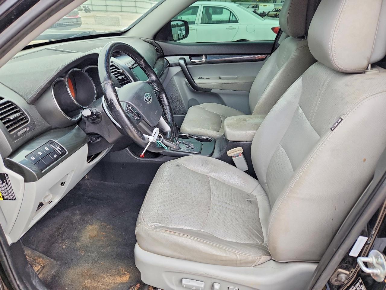 2011 KIA SORENTO
