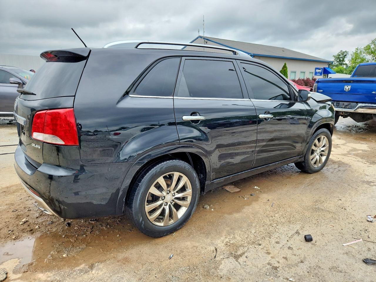 2011 KIA SORENTO