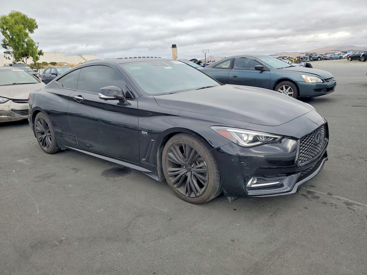 2017 INFINITI Q60