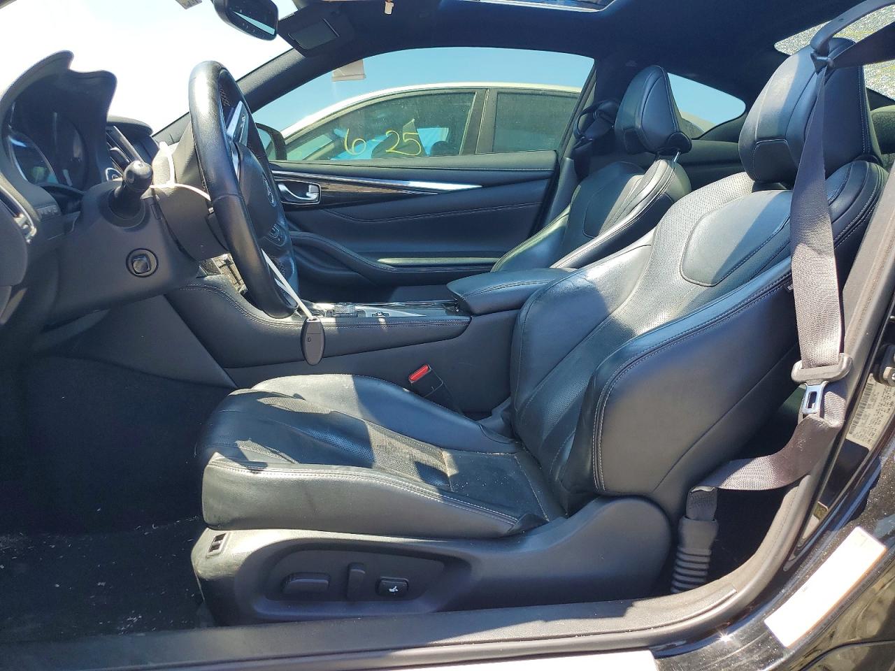 2017 INFINITI Q60