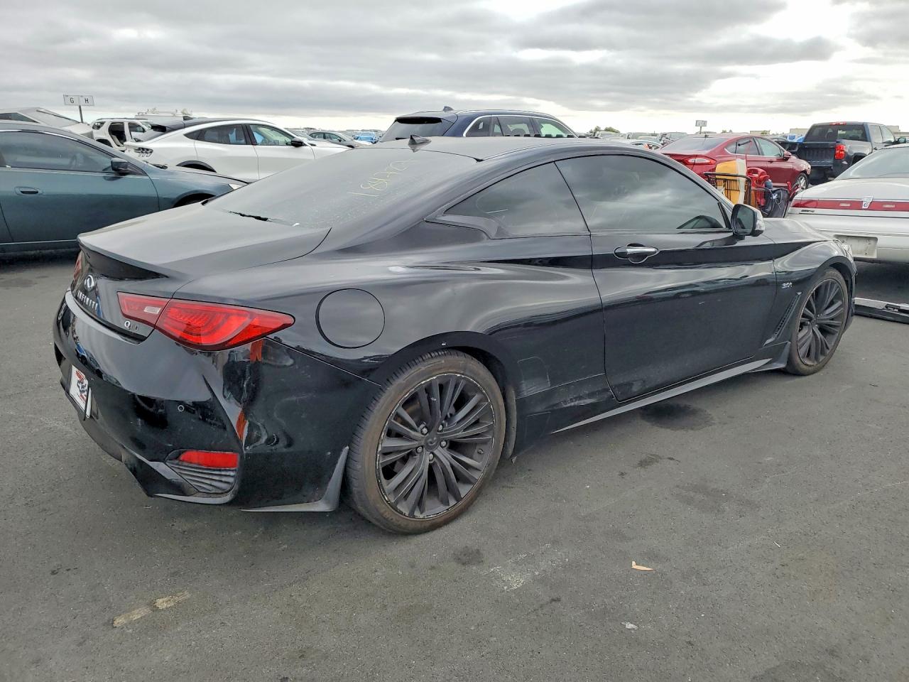 2017 INFINITI Q60