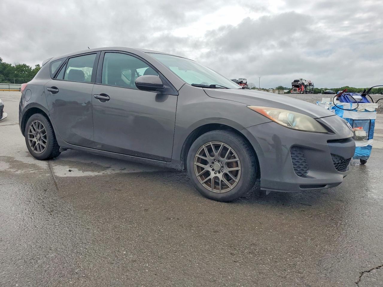 2013 MAZDA 3