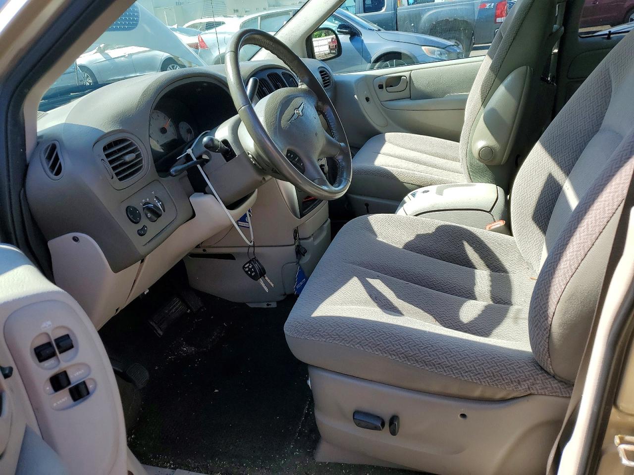 2007 CHRYSLER MINIVAN