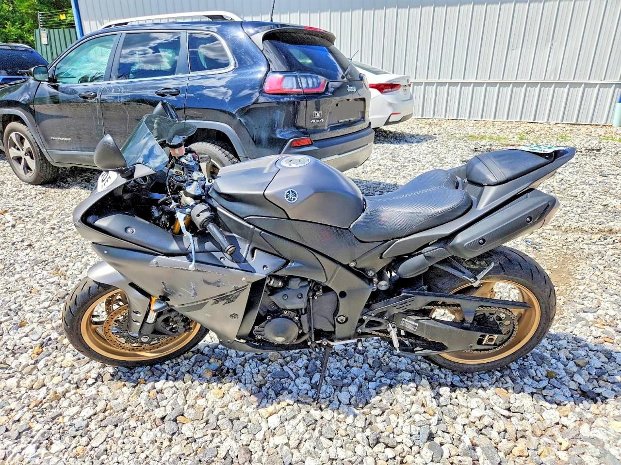 2014 YAMAHA YZF1000