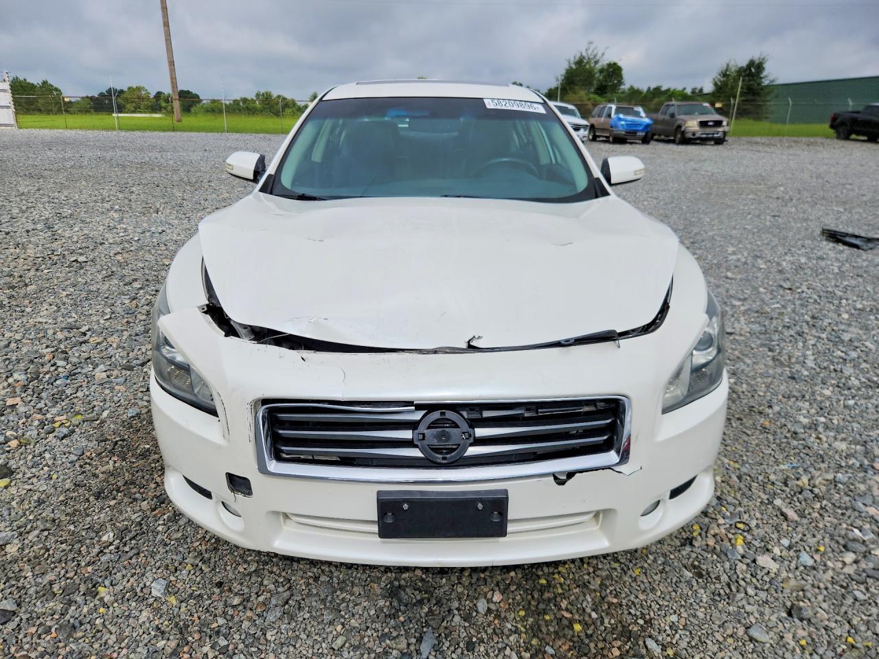 2012 NISSAN MAXIMA