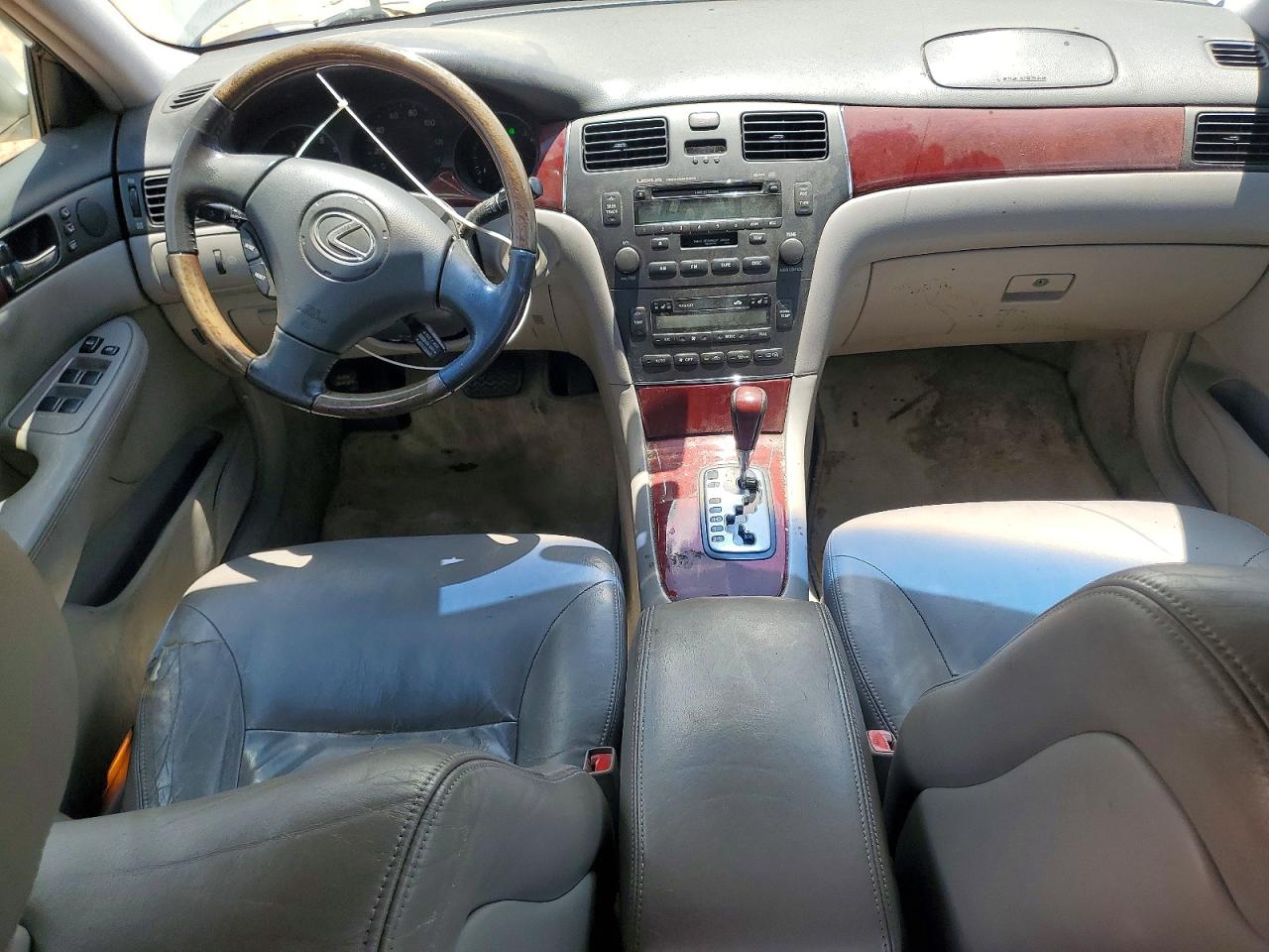 2002 LEXUS ES300