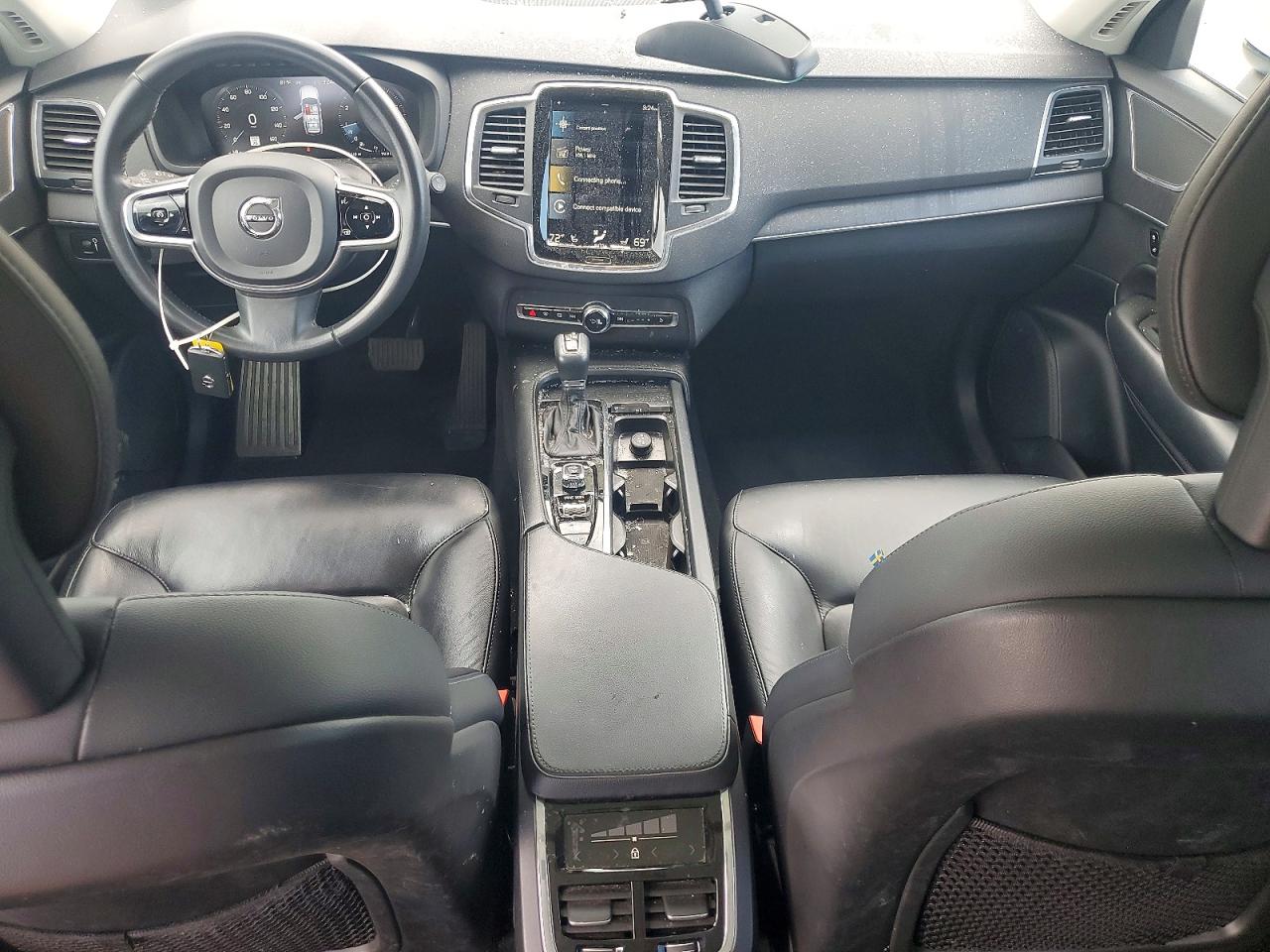 2020 VOLVO XC90