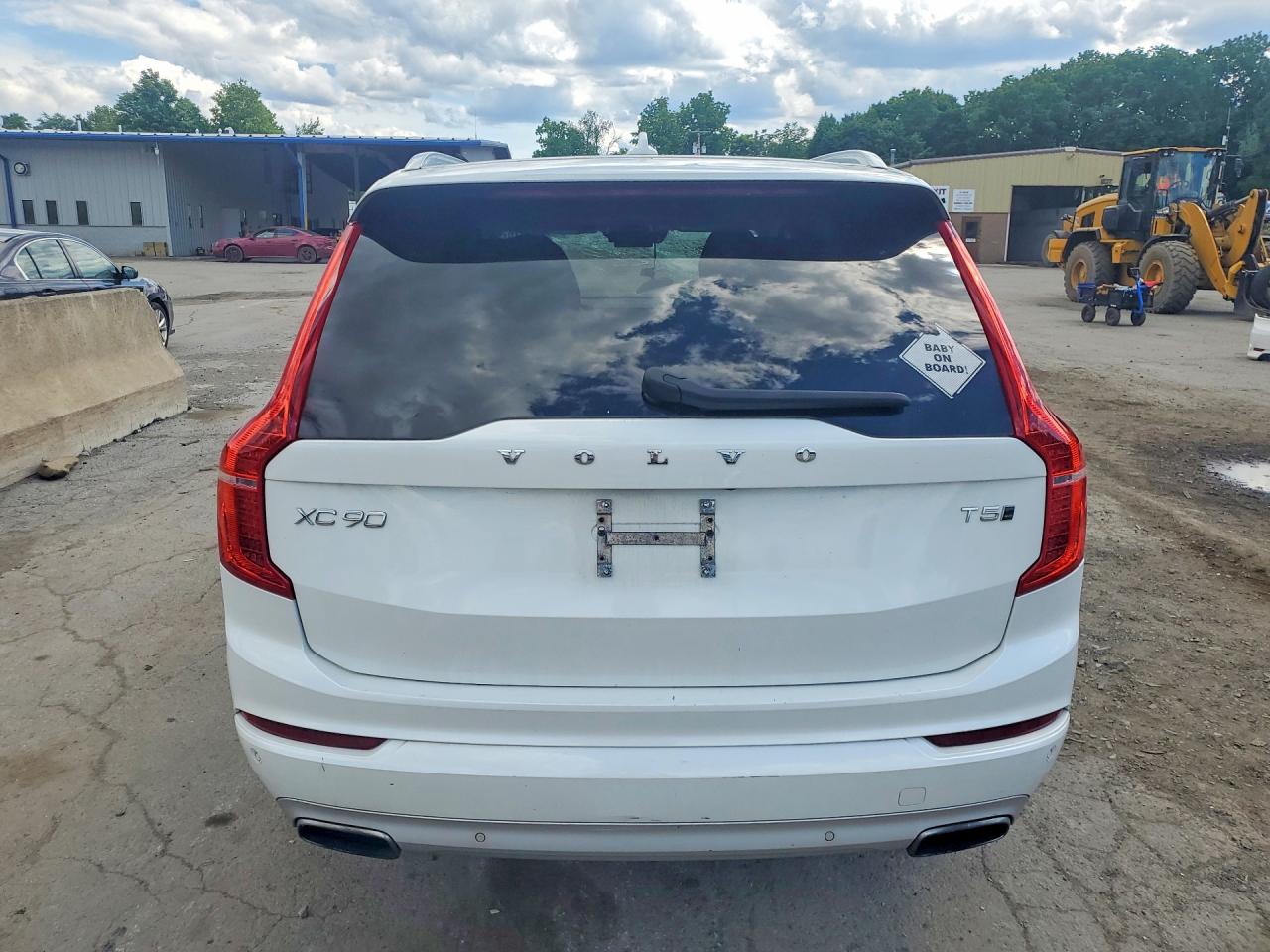 2020 VOLVO XC90