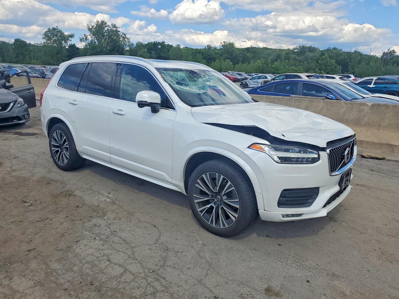 2020 VOLVO XC90