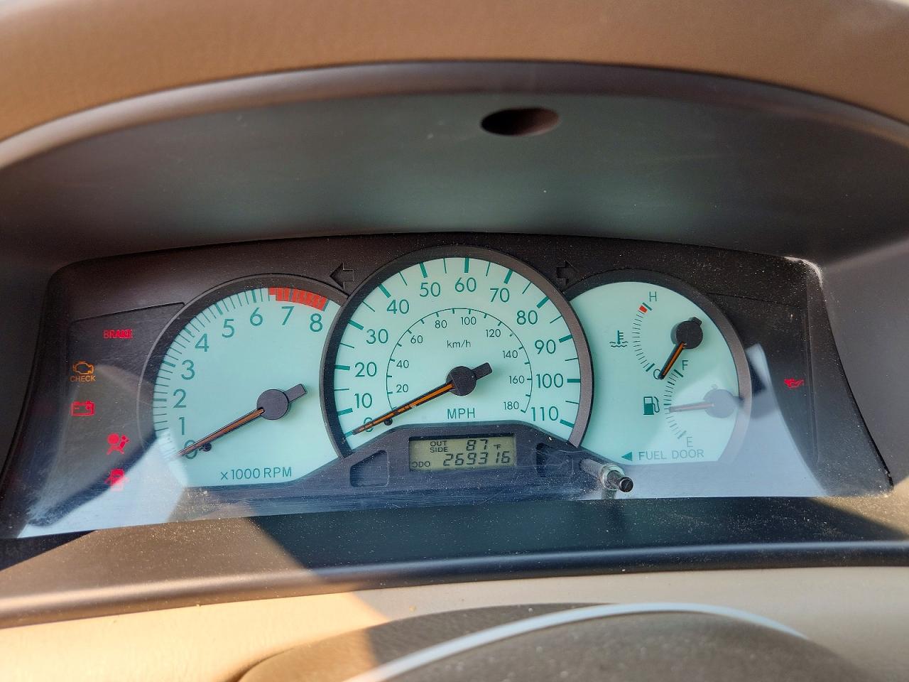 2004 TOYOTA COROLLA