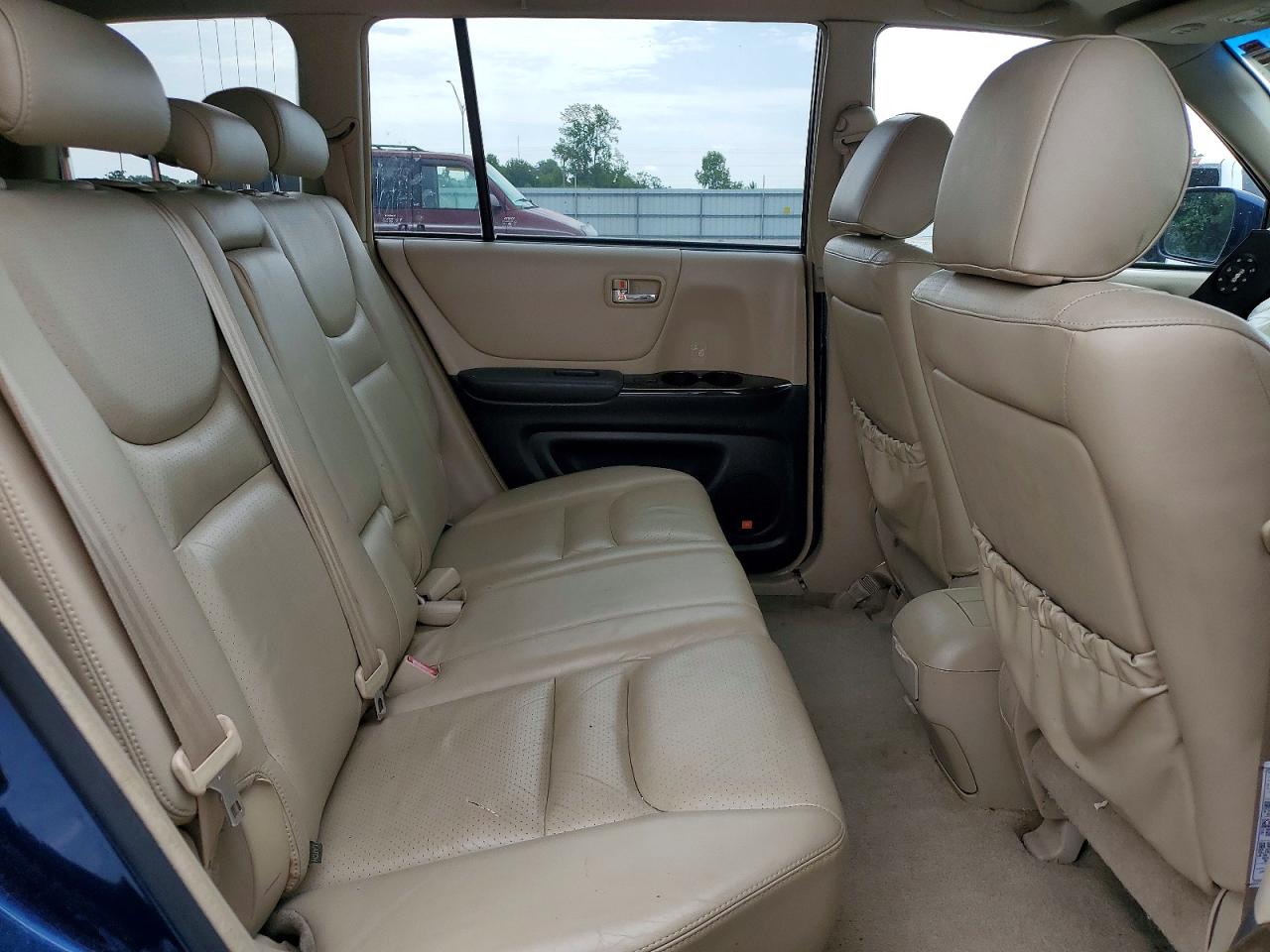 2003 TOYOTA HIGHLANDER