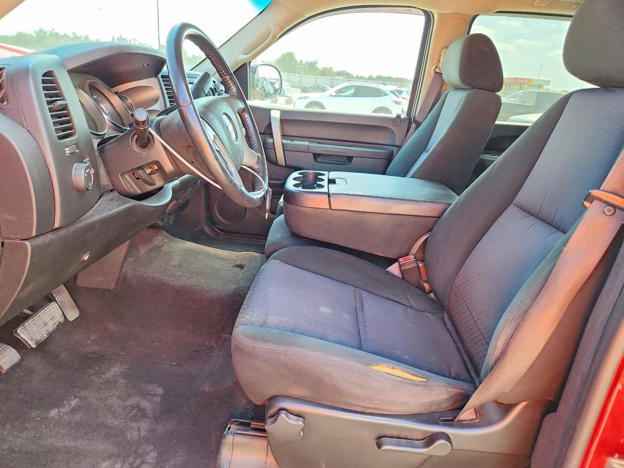 2011 CHEVROLET SILVERADO