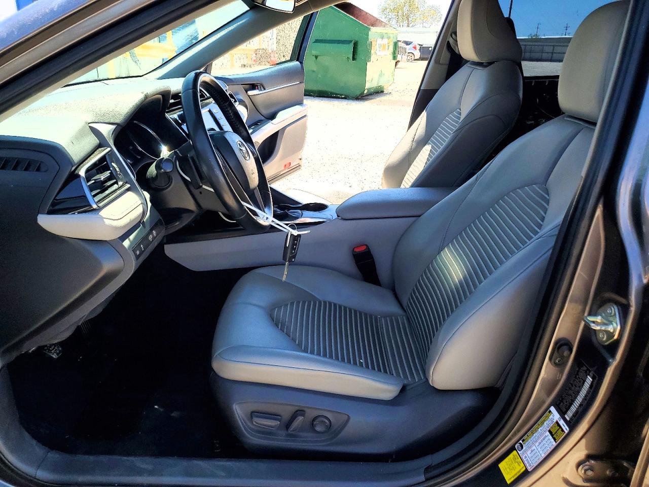 2020 TOYOTA CAMRY
