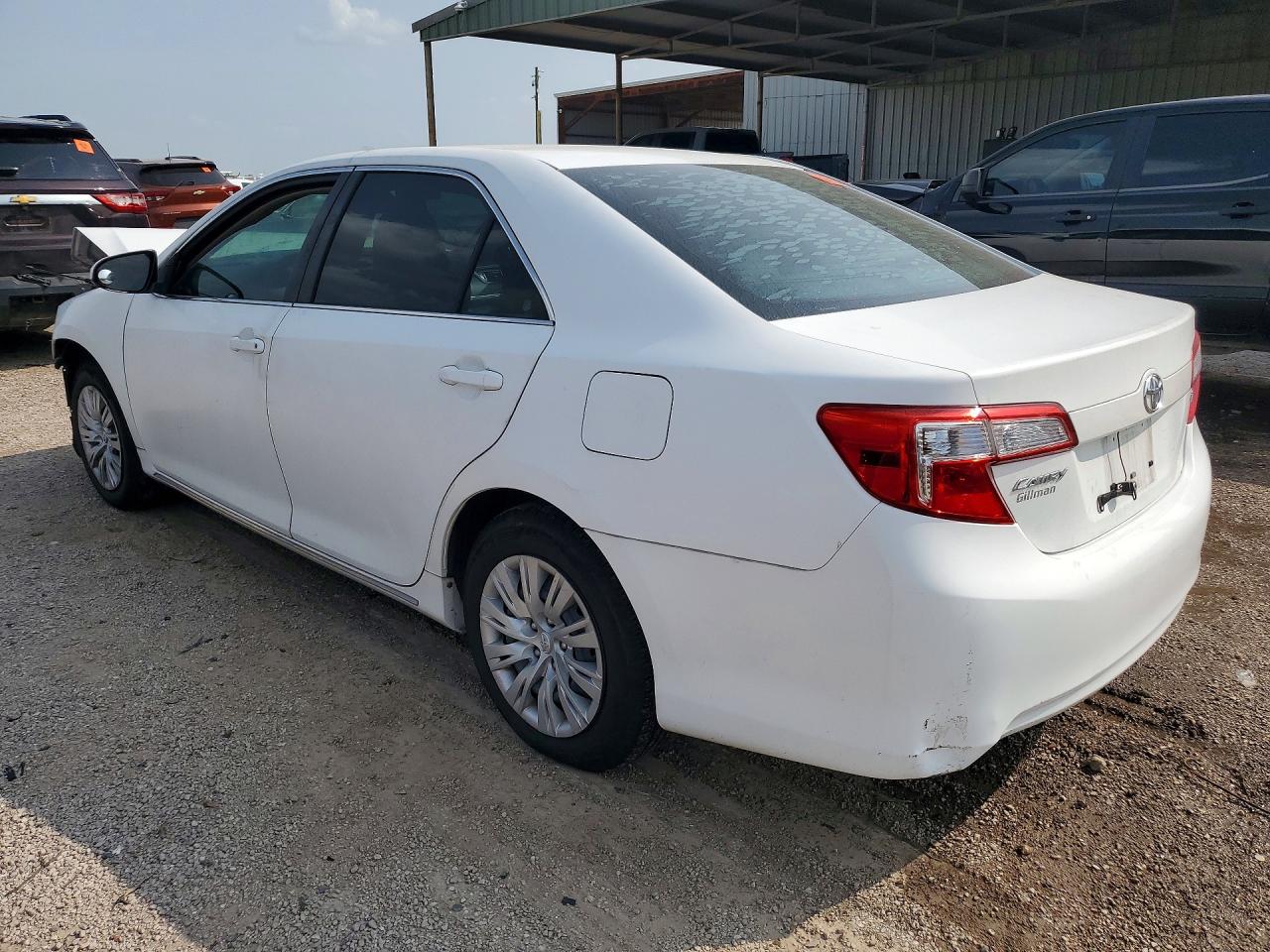 2014 TOYOTA CAMRY