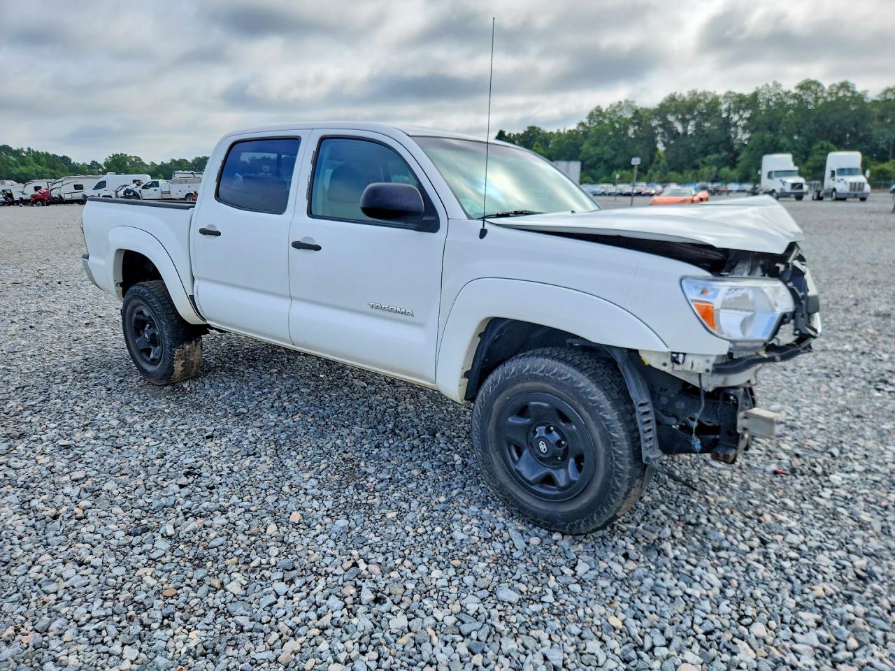 2014 TOYOTA TACOMA