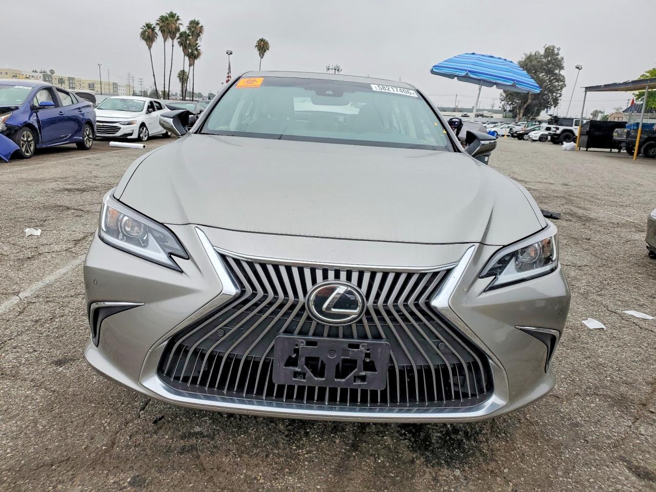 2020 LEXUS ES350