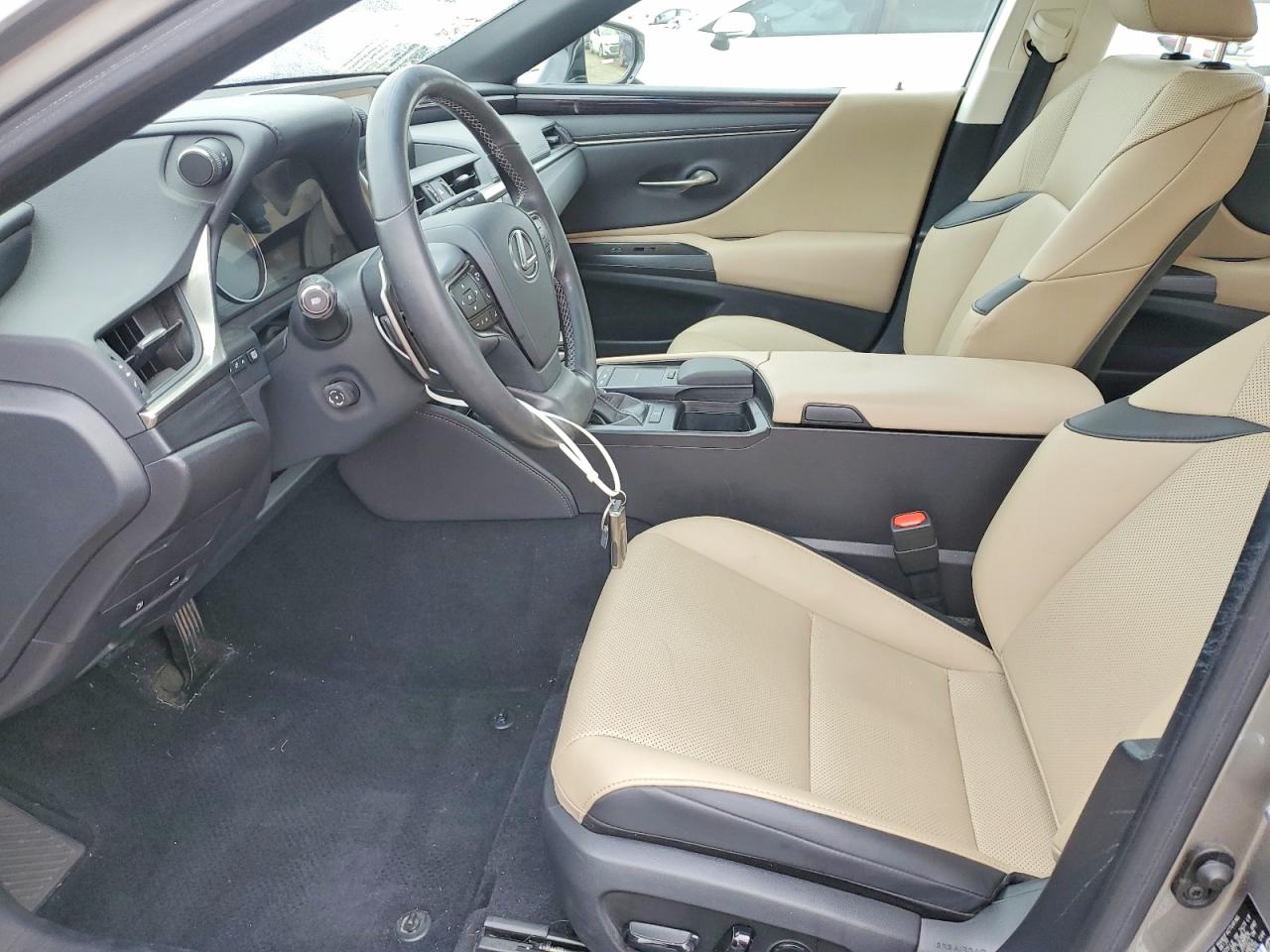 2020 LEXUS ES350