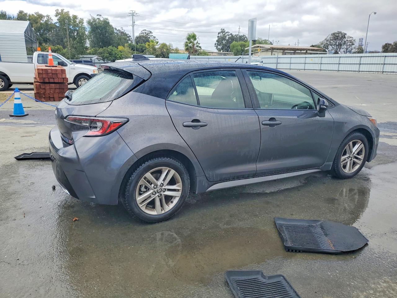 2021 TOYOTA COROLLA