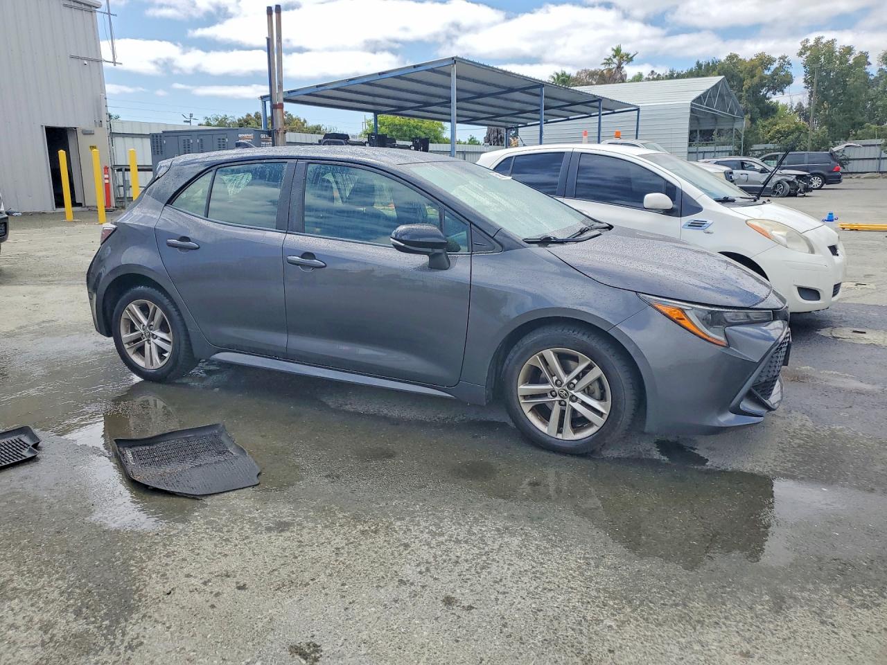 2021 TOYOTA COROLLA