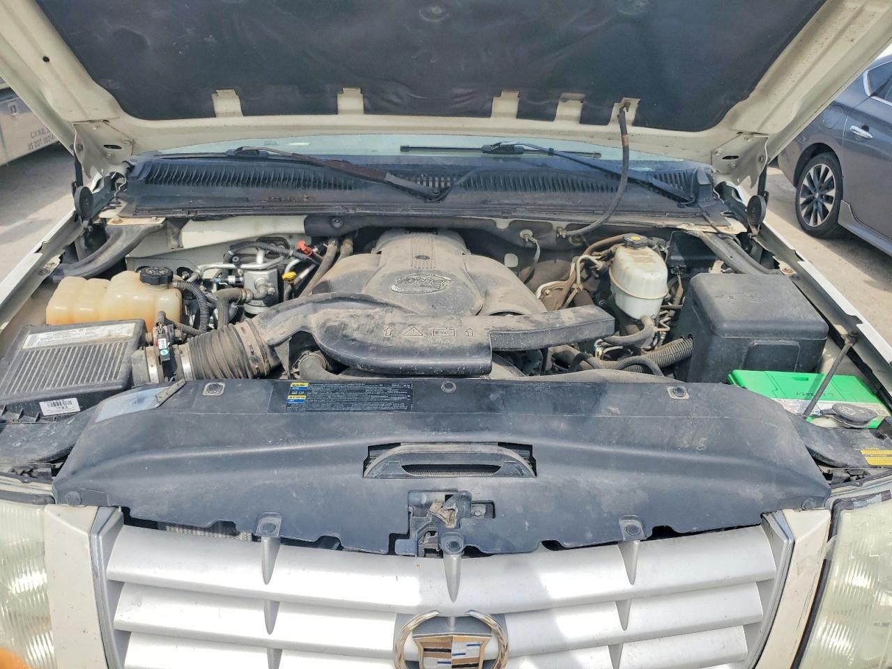 2004 CADILLAC ESCALADE