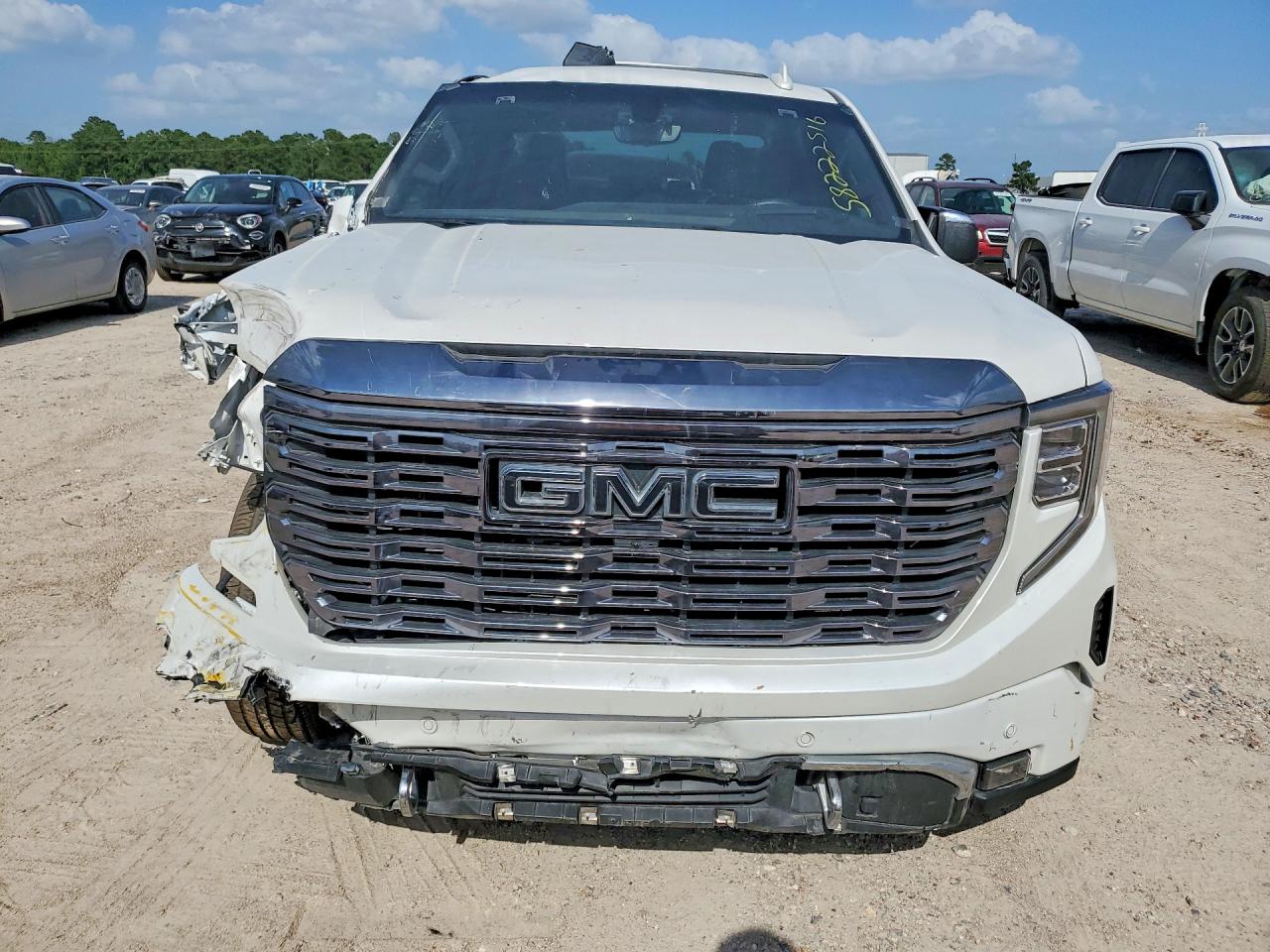 2024 GMC SIERRA