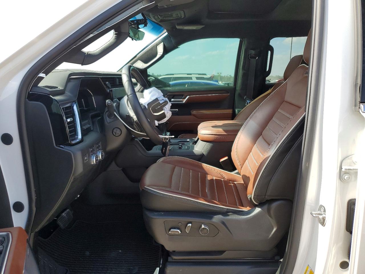 2024 GMC SIERRA