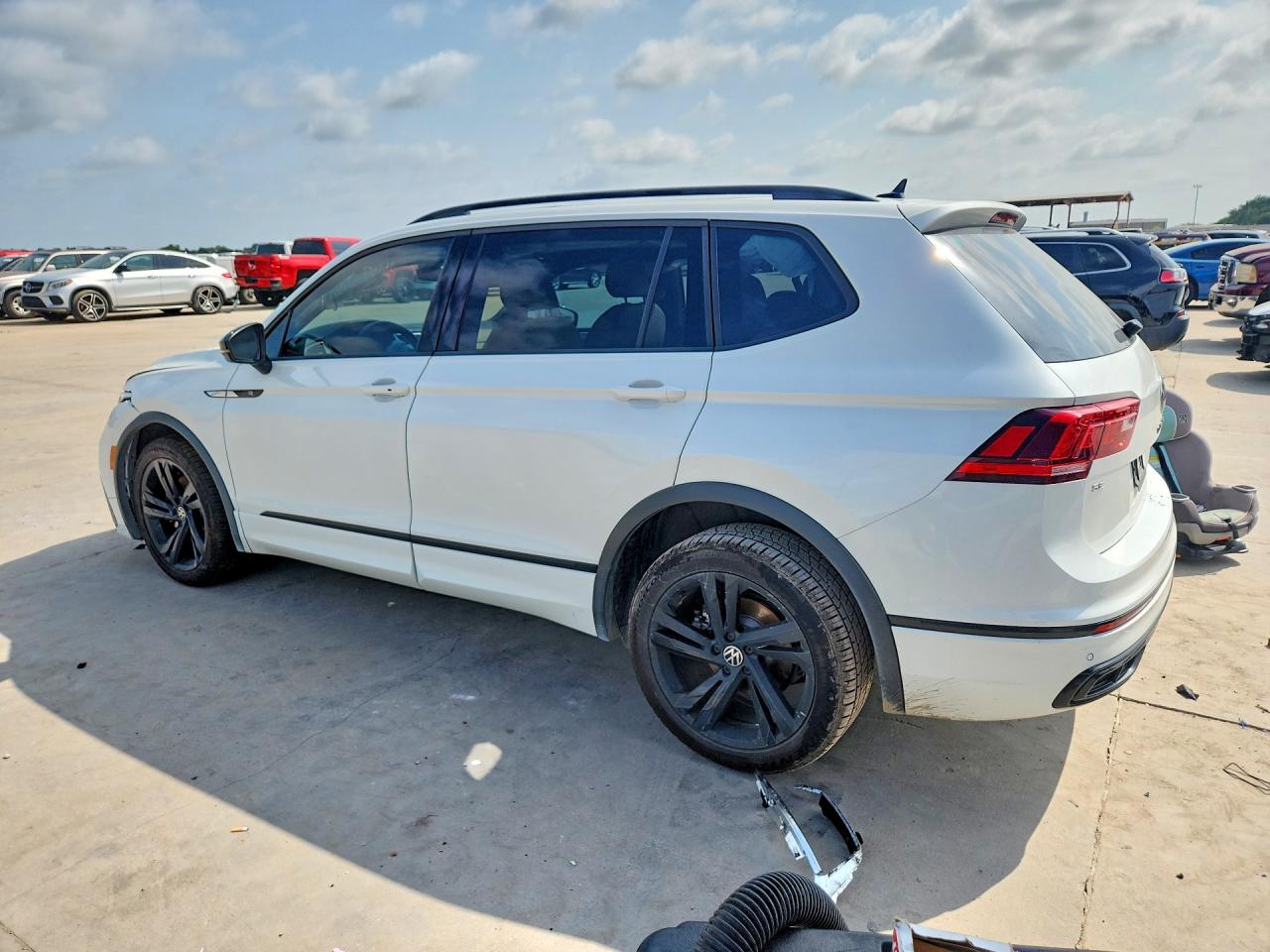 2023 VOLKSWAGEN TIGUAN