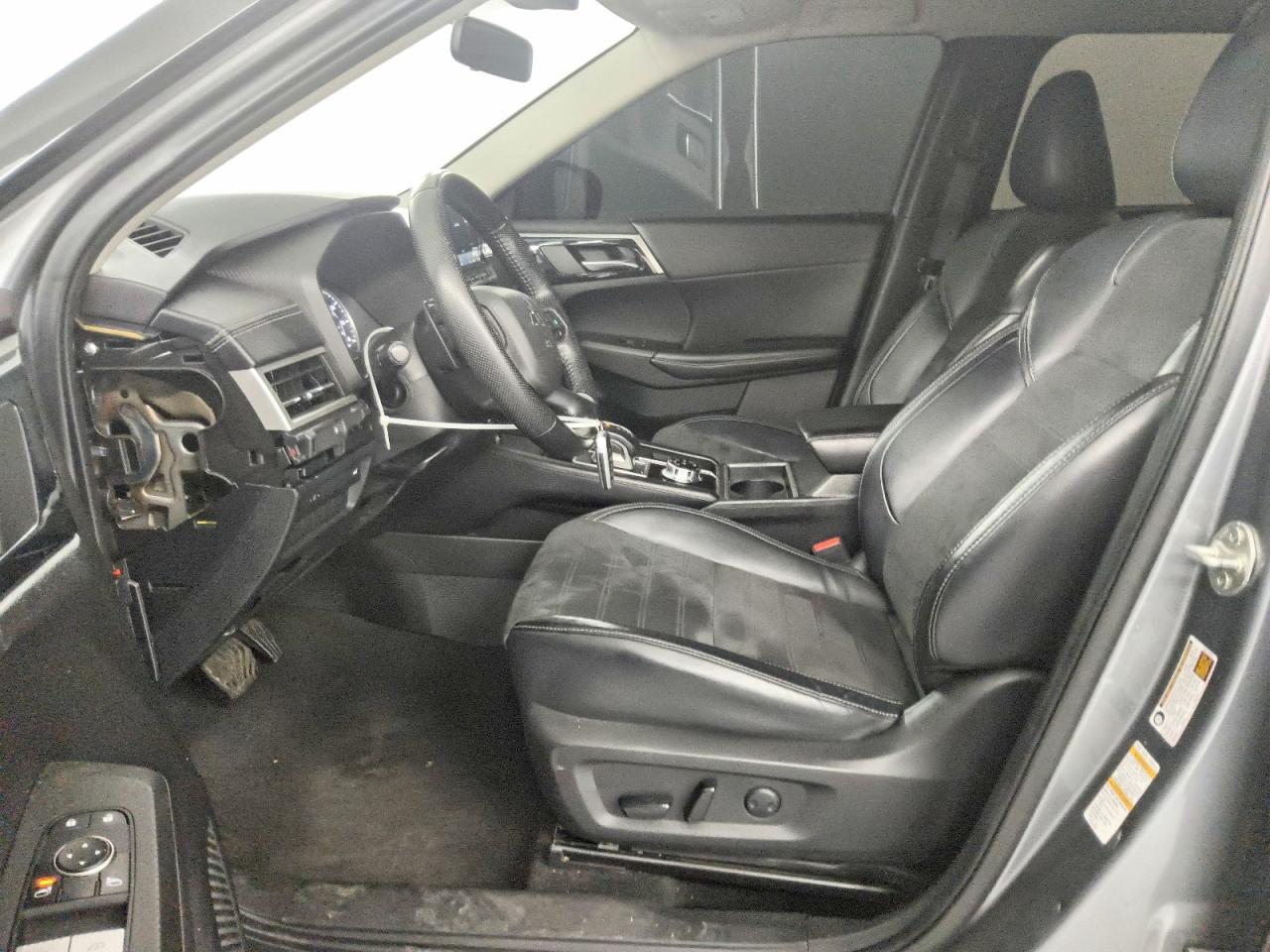 2022 MITSUBISHI OUTLANDER