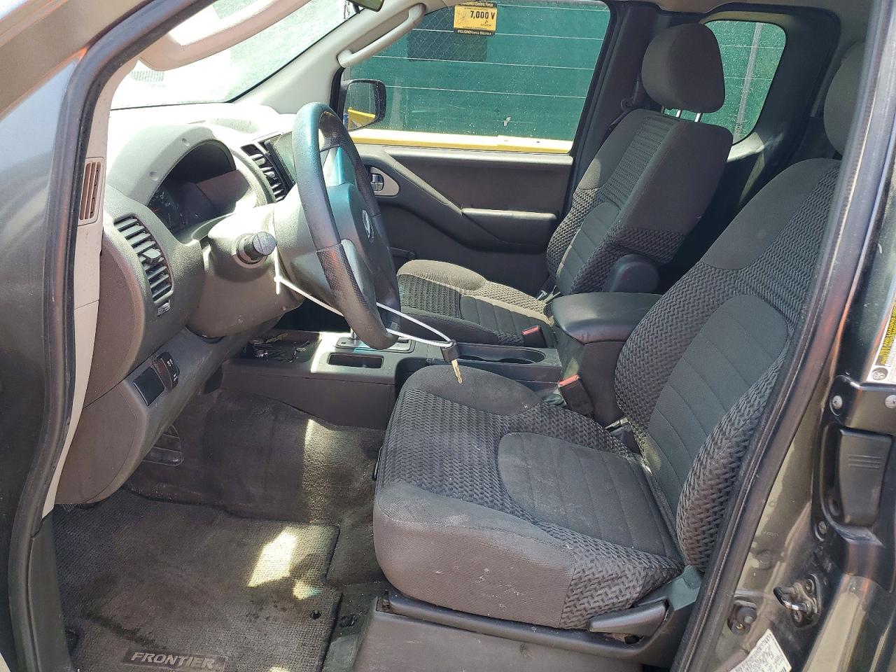 2006 NISSAN FRONTIER