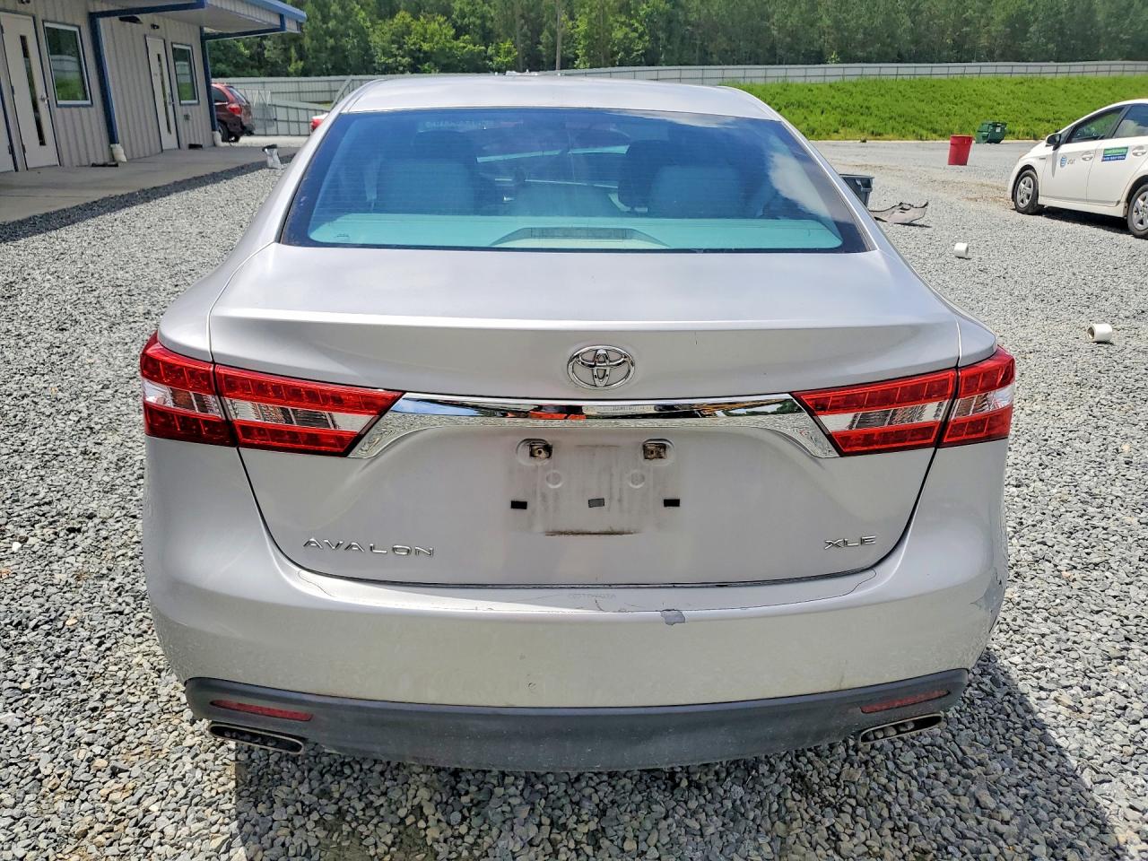 2013 TOYOTA AVALON