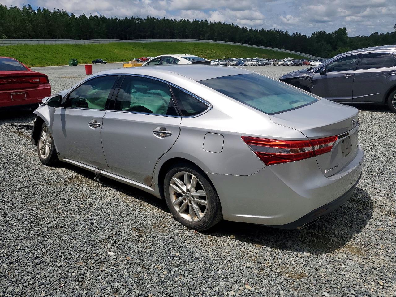 2013 TOYOTA AVALON