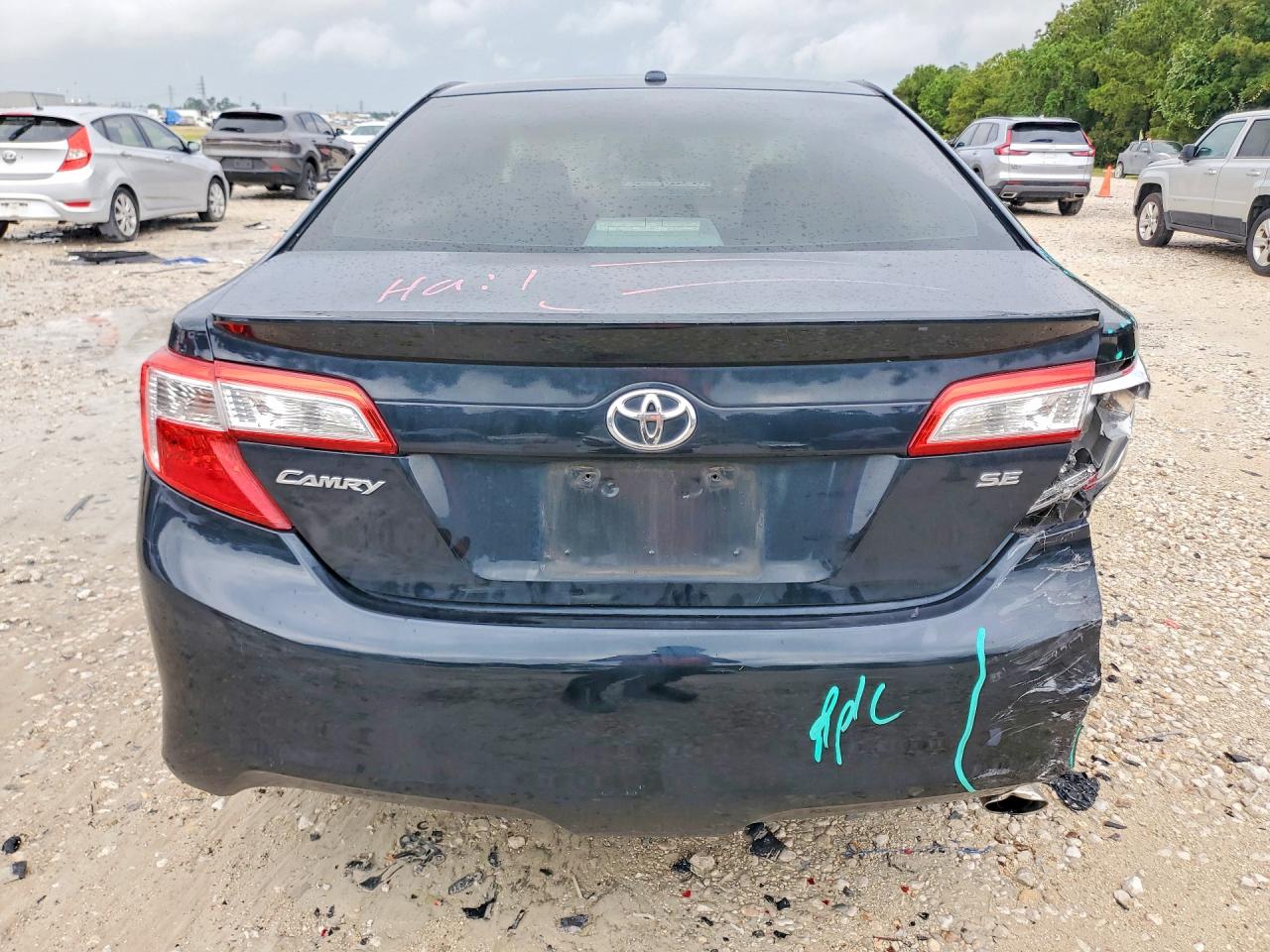 2013 TOYOTA CAMRY