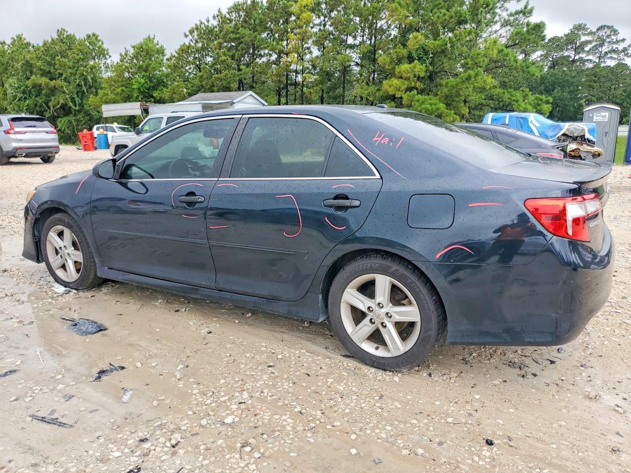 2013 TOYOTA CAMRY