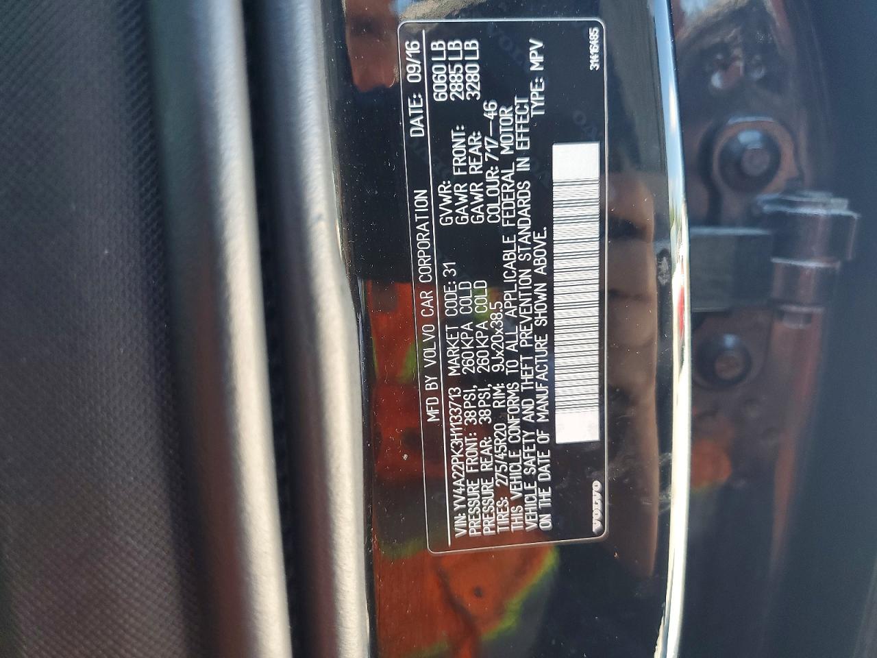 2017 VOLVO XC90