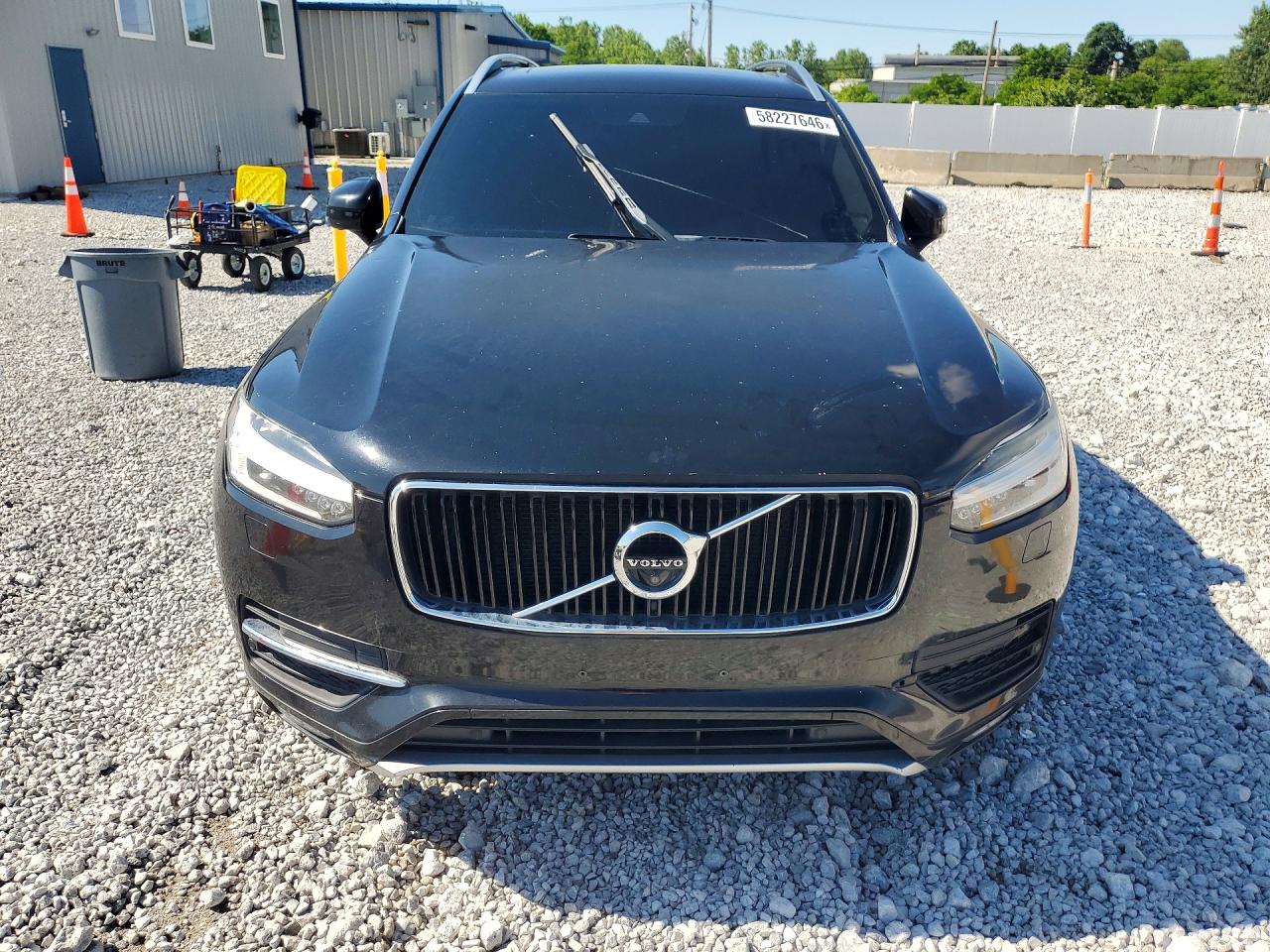 2017 VOLVO XC90
