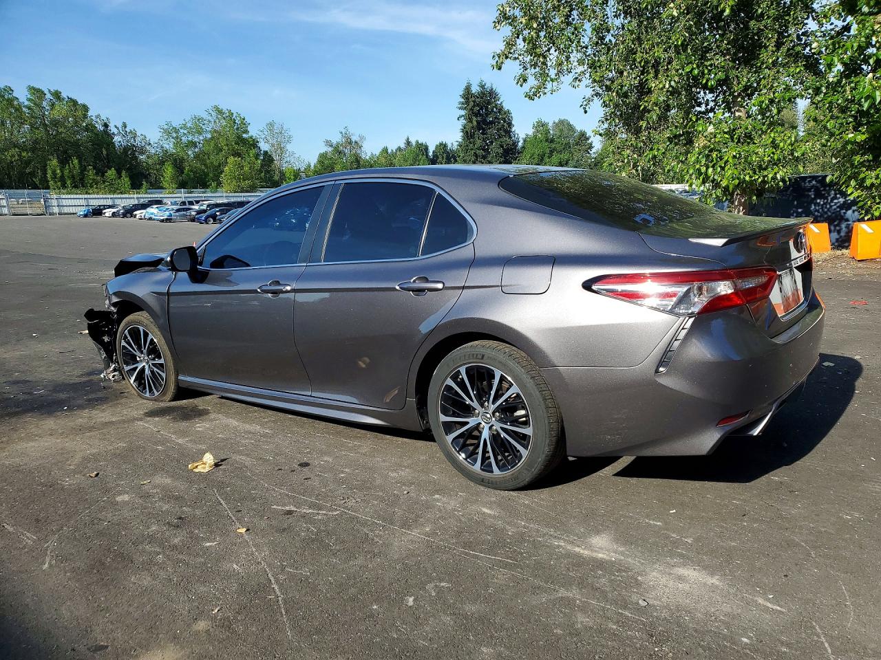 2018 TOYOTA CAMRY