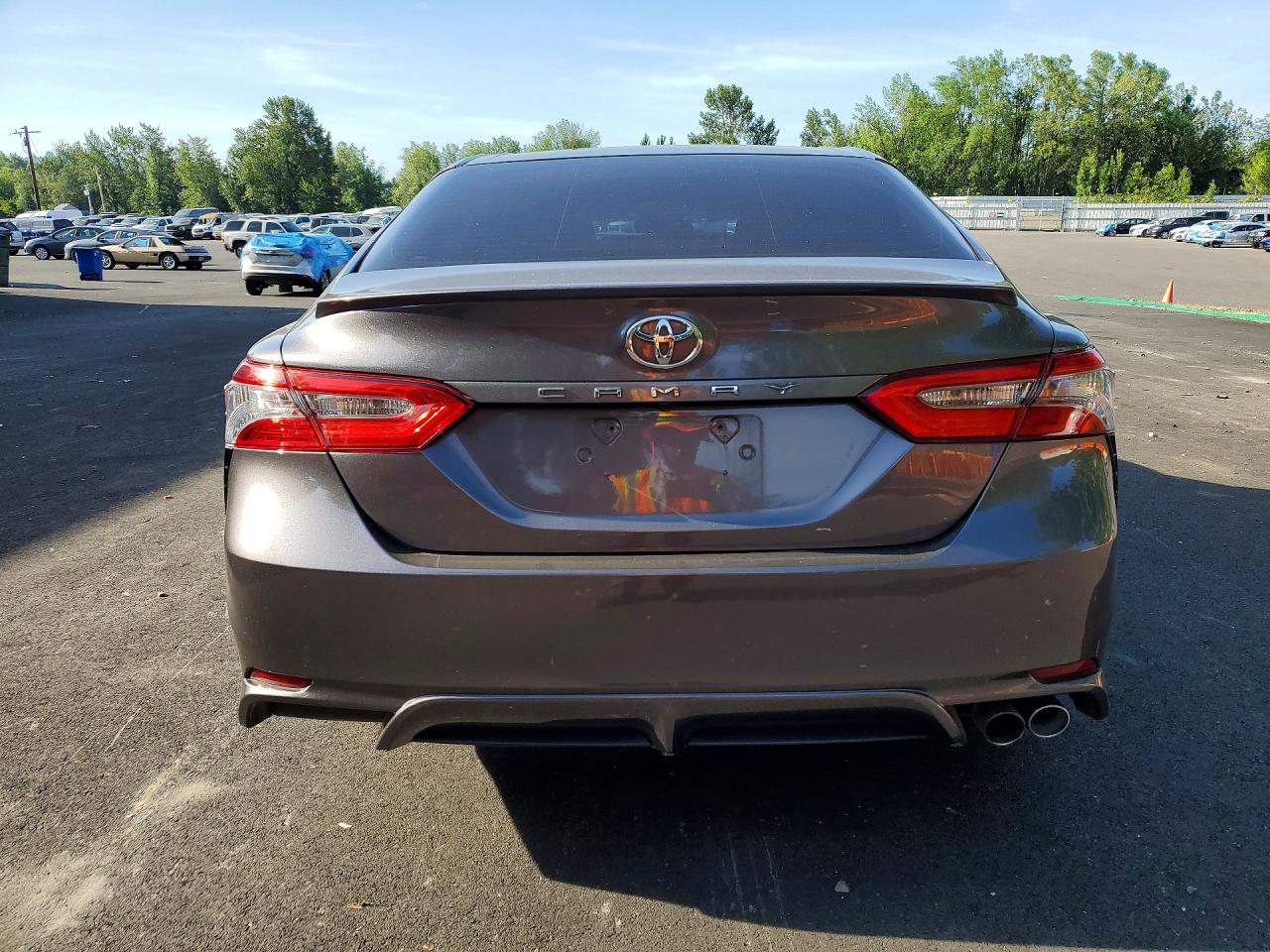 2018 TOYOTA CAMRY