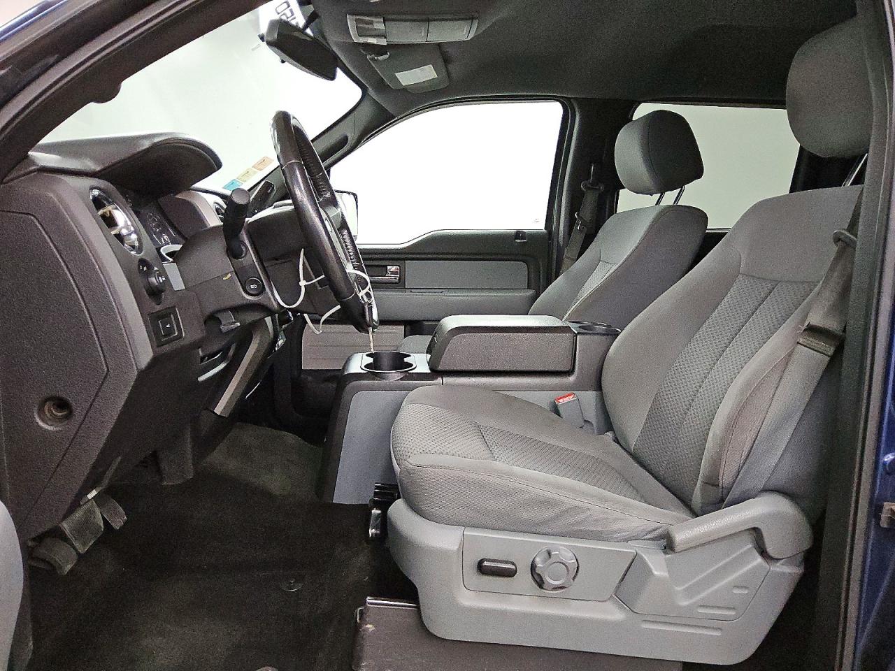2012 FORD F150